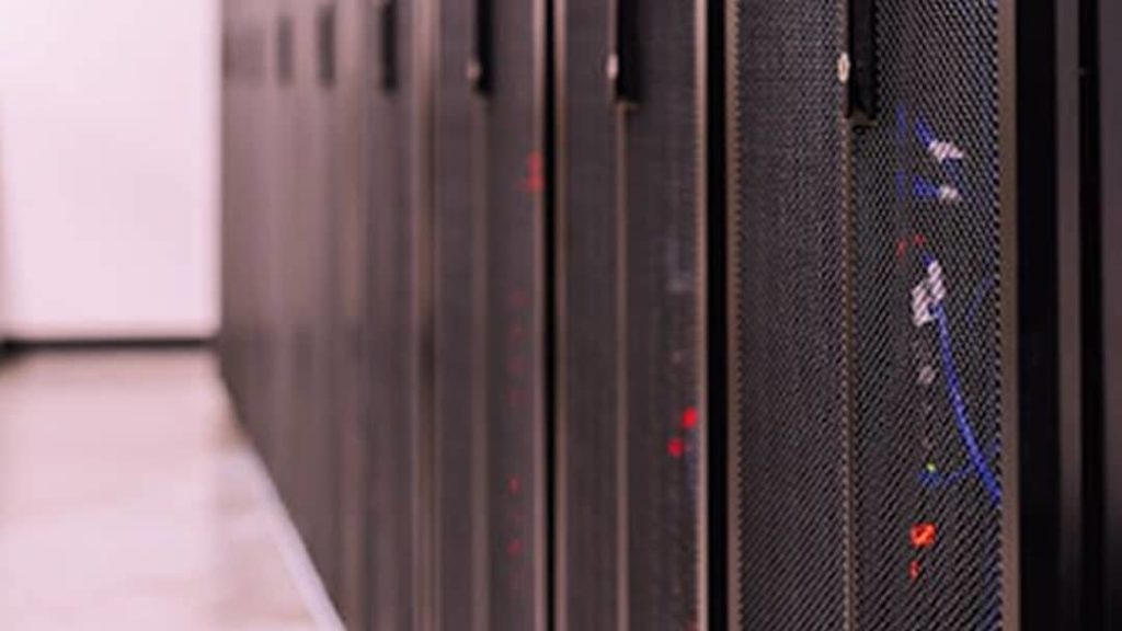 Benefits of data center power whips