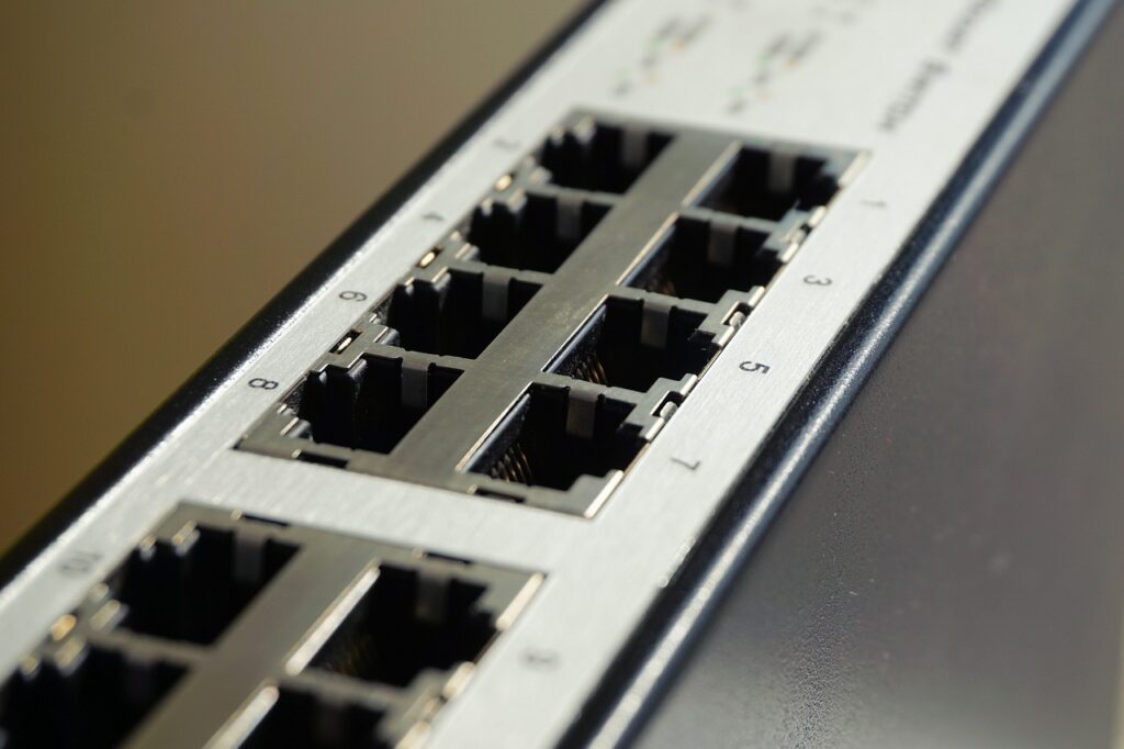 How Does an ethernet switch work