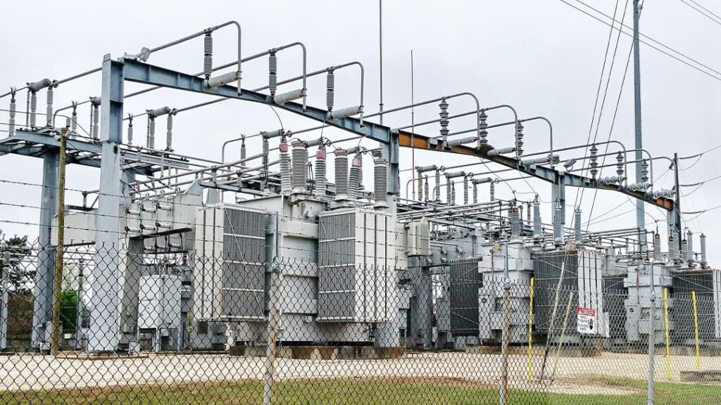 Urban electrical grid offering 3 phase power